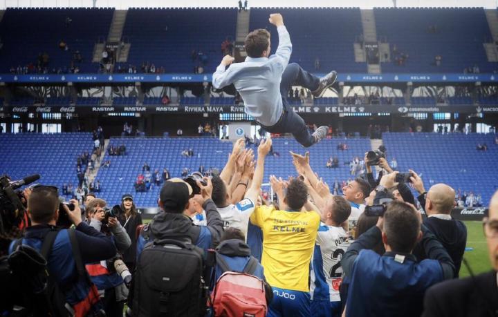 包含国际比赛日体能课后，里尔队长鼓劲备战国王杯，目标明确，阵容厚度经受考验的词条